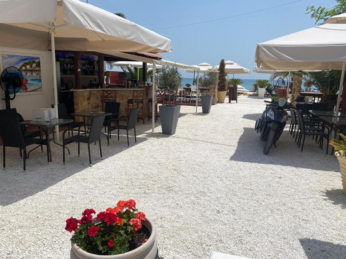 Plaisir Rooms Makriammos Exterior photo